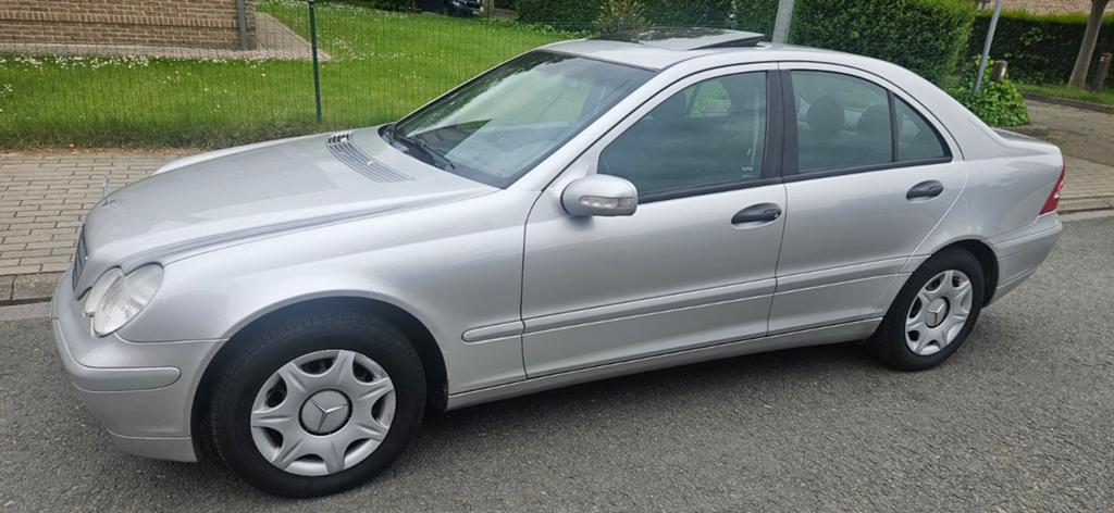 Mercedes classe c 200 compressor, Autos, Argent ou Gris, Achat, 4 portes, Boîte manuelle