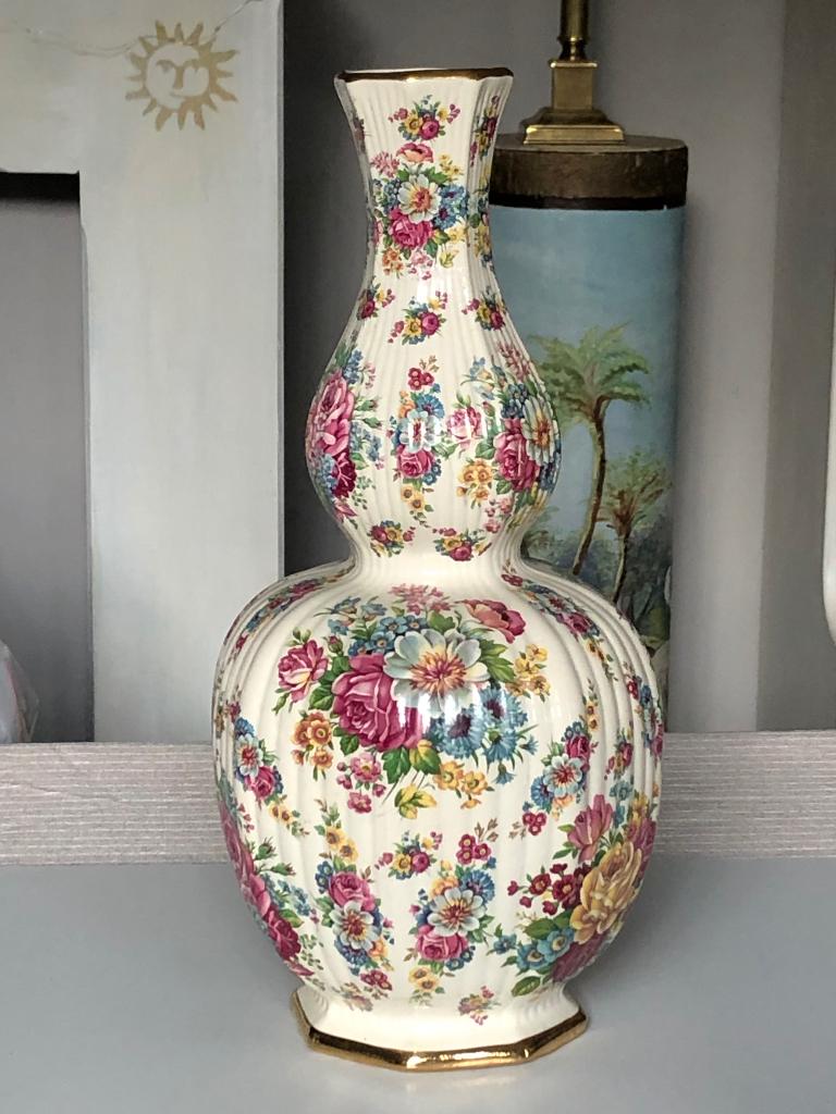 Vaas Boch Frères Keralux Fleurs de Saxe, Antiek en Kunst, Ophalen