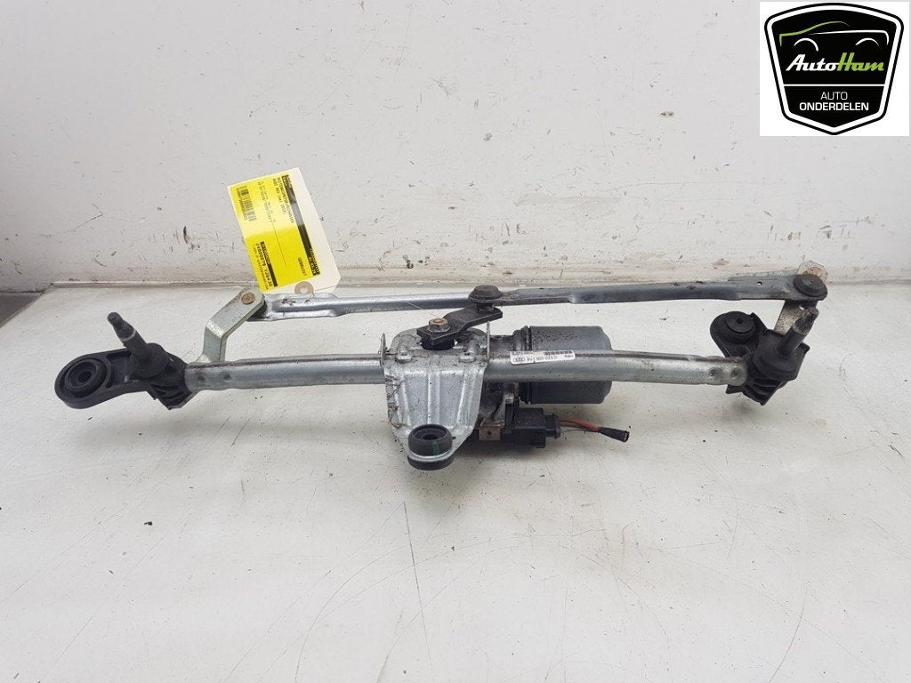 MOTEUR + TRINGLERIE ESSUIE GLACE AVANT (|8V1955023D|8V195511, Robert Bosch AG, Audi, Utilisé, Robert-Bosch-Allee 1
74232  Abstatt, DE