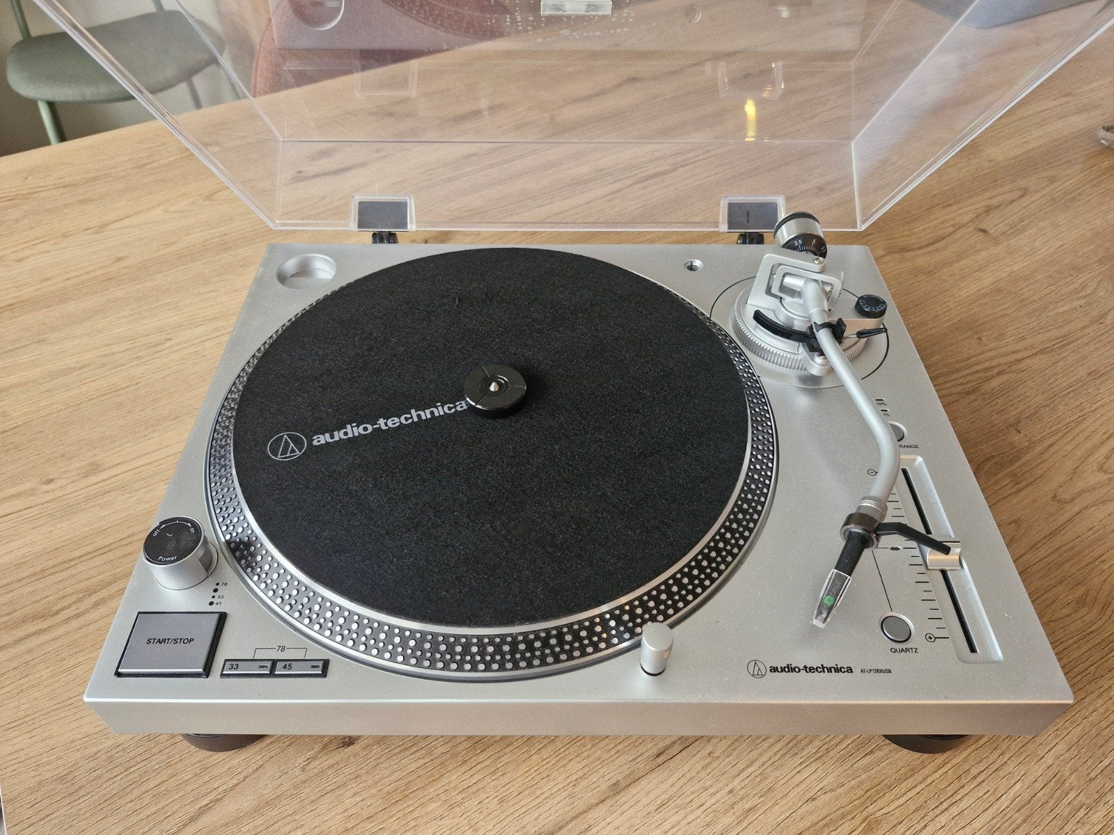2 X  AUDIO TECHNICA-LP120XUSBSV. DIREKT. DRIVE, Audio, Tv en Foto, Ophalen, Zo goed als nieuw, Platenspeler, Pitch-regelaar