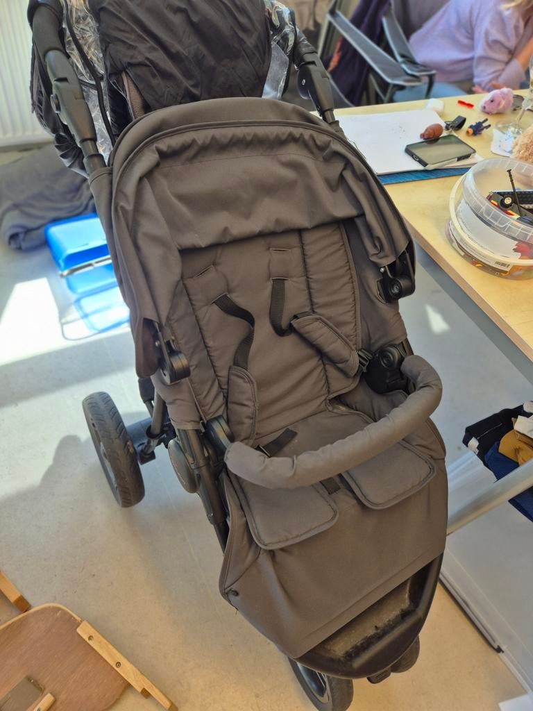 Zo goed als nieuwe buggy met alle onderdelen, Ophalen