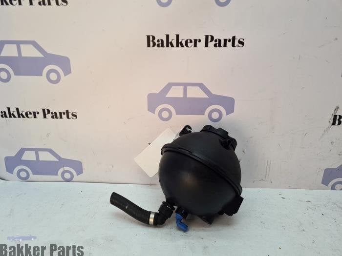 Réservoir d'expansion d'un BMW X3, -, 3 mois de garantie, Utilisé, -