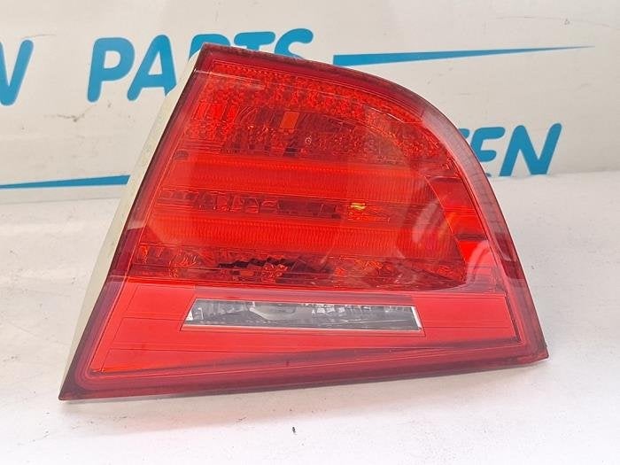 Feu arrière droit d'un BMW 3-Serie, Autos : Pièces & Accessoires, Éclairage, BMW, Utilisé, 3 mois de garantie, Enlèvement ou Envoi