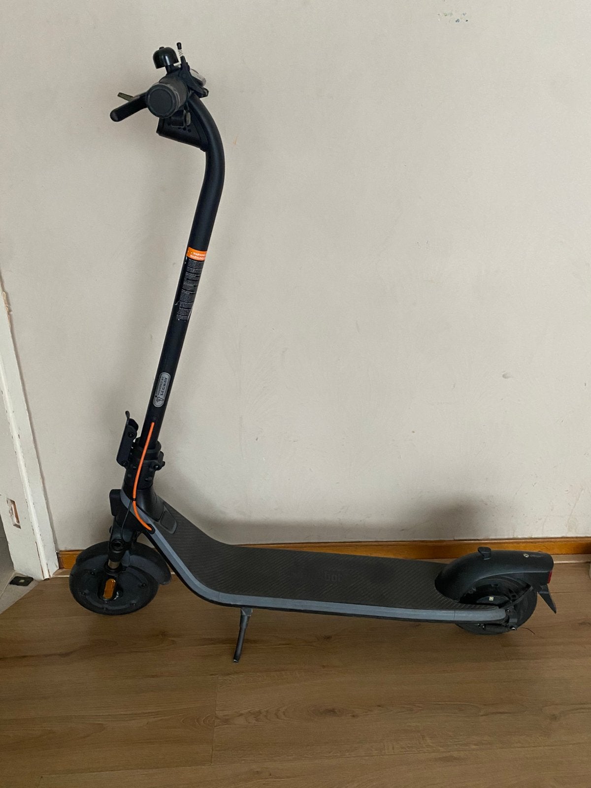 Ninebot, Fietsen en Brommers, Ophalen, Zo goed als nieuw, Elektrische step (E-scooter)