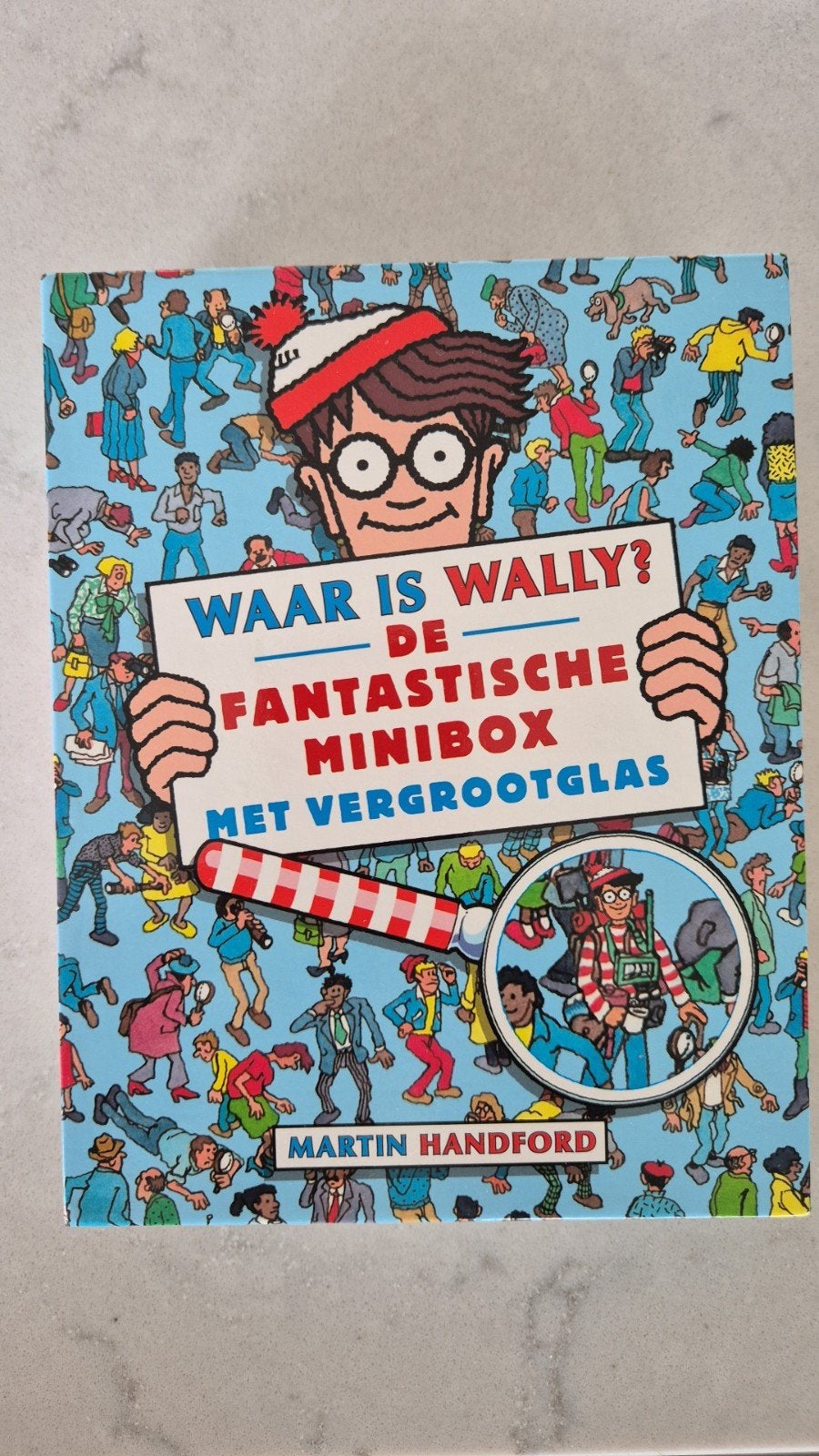 waar is wally?, Ophalen