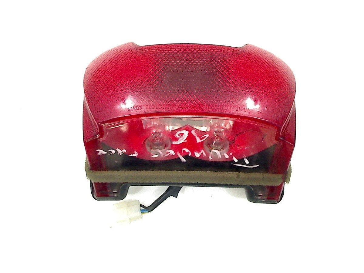 FEU ARRIÈRE Yamaha (220-31346), Dhr. S. di Majo, Utilisé, Info@cama-motorparts.nl, P.J. Troelstraweg 8 8
3144 CX  MAASSLUIS, NL