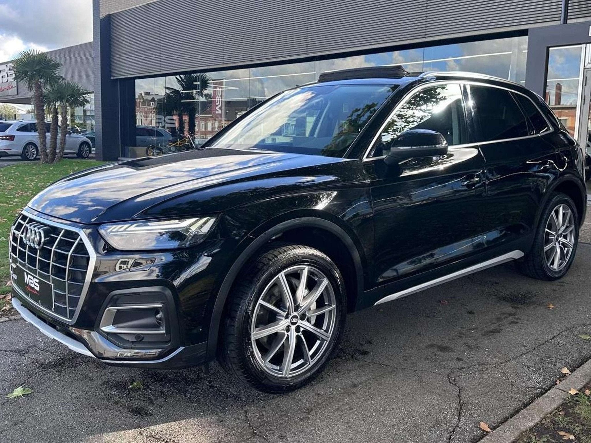 Audi Q5 * PHEV* 50 TSFI* CAMERA* TOIT PANO* TVAC* 1 PROP* CA, Auto's, Automaat, 4 cilinders, Leder, 5 zetels