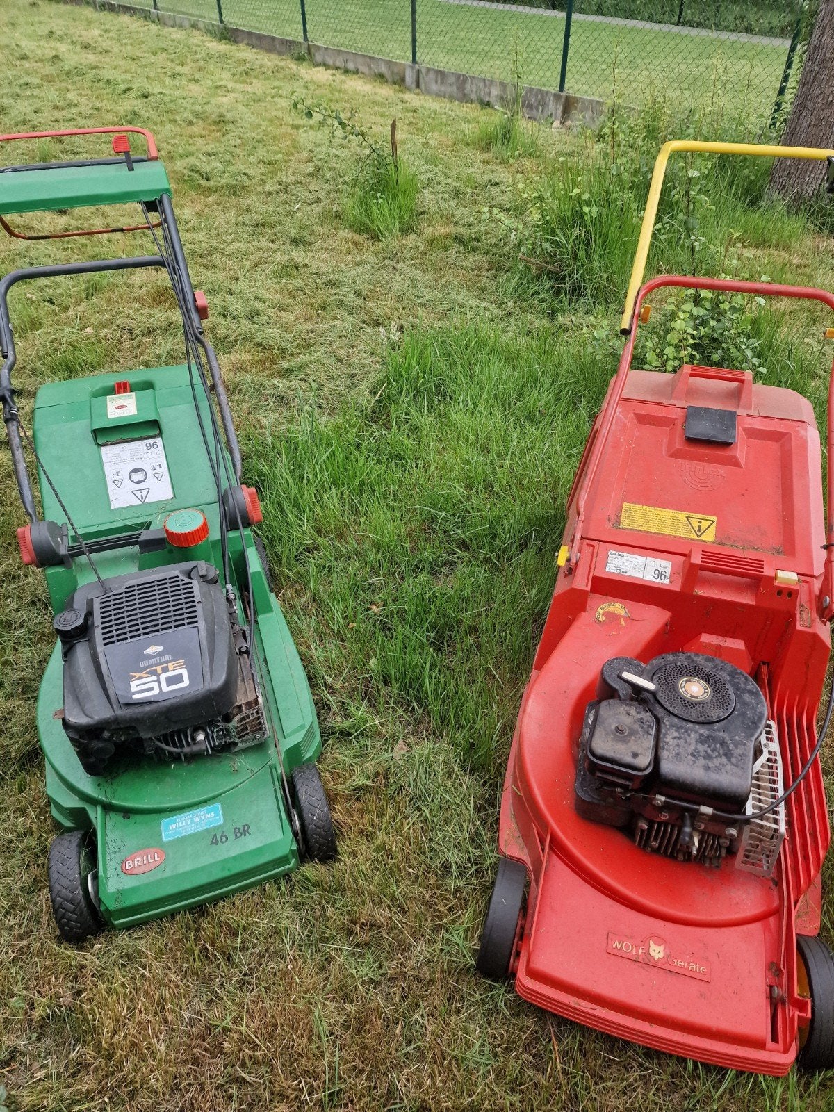 grasmaaiers op naft 2 st  wolf gerate/briggs &stratton, Ophalen, Gebruikt, Balkmaaier, Opvangbak