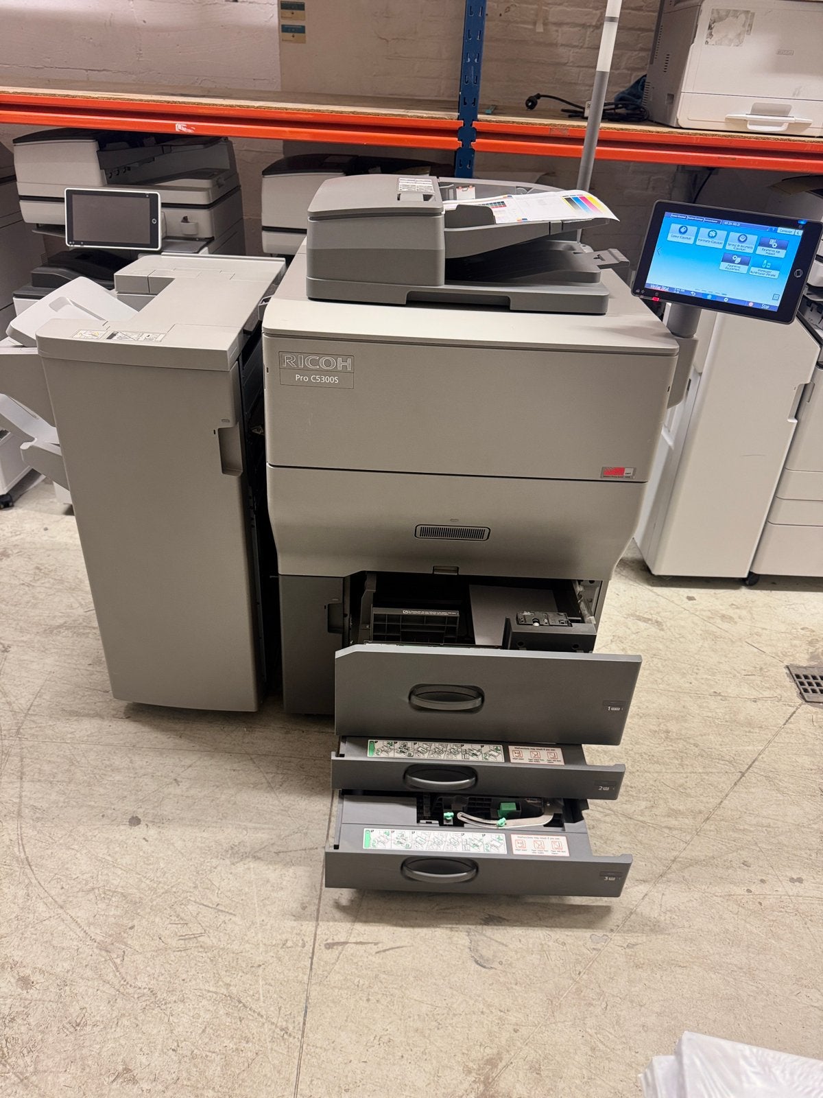 AFFAIRE RARE : Presse Numér Ricoh Pro C5300s Garantie 2ans, Enlèvement, Comme neuf