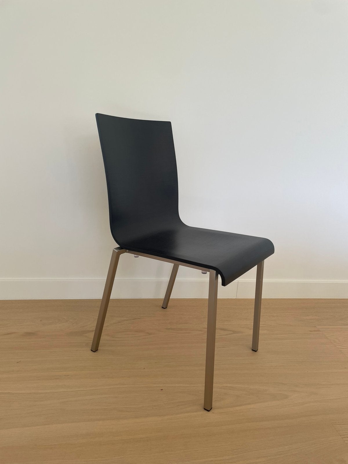 6 chaises design Pedrali Kuadra frêne noir/acier inoxydable, Huis en Inrichting, Stoelen, Ophalen, Zwart, Design, Zo goed als nieuw