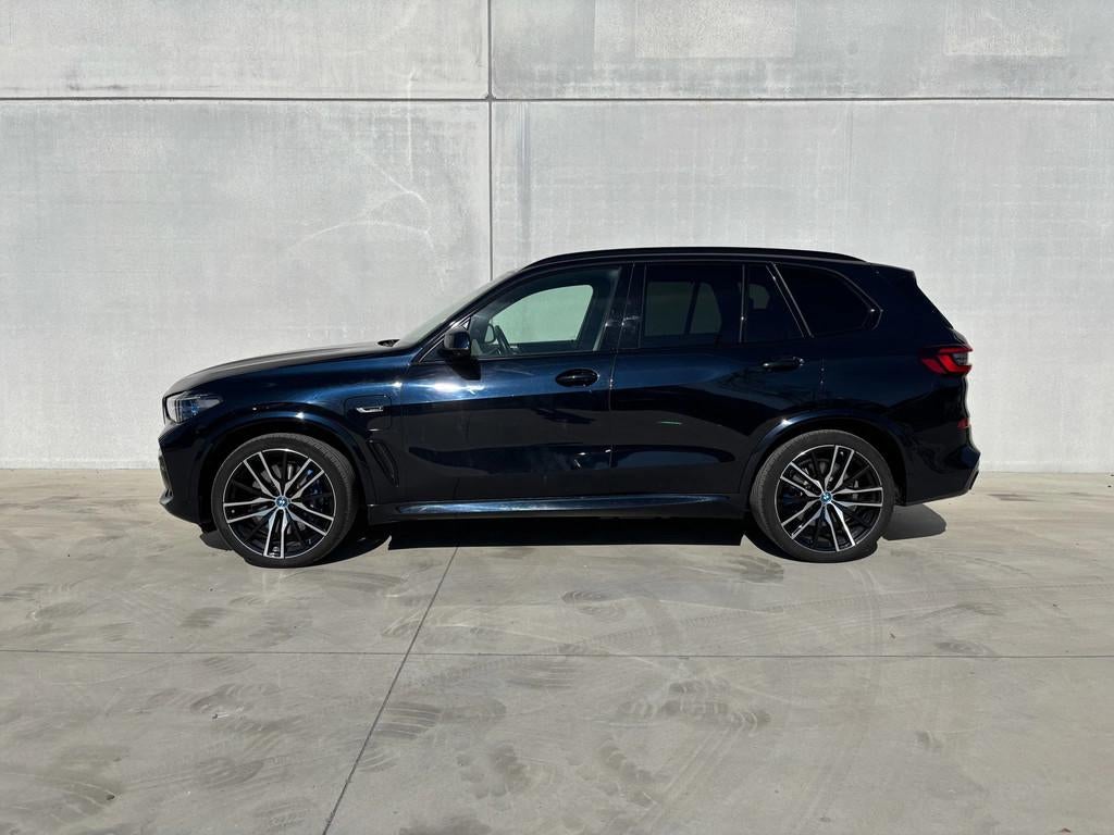 BMW X5 45e | xDrive | M-Pack | Leasing (bj 2022, automaat), Auto's, Automaat, Gebruikt, Blauw, Leder