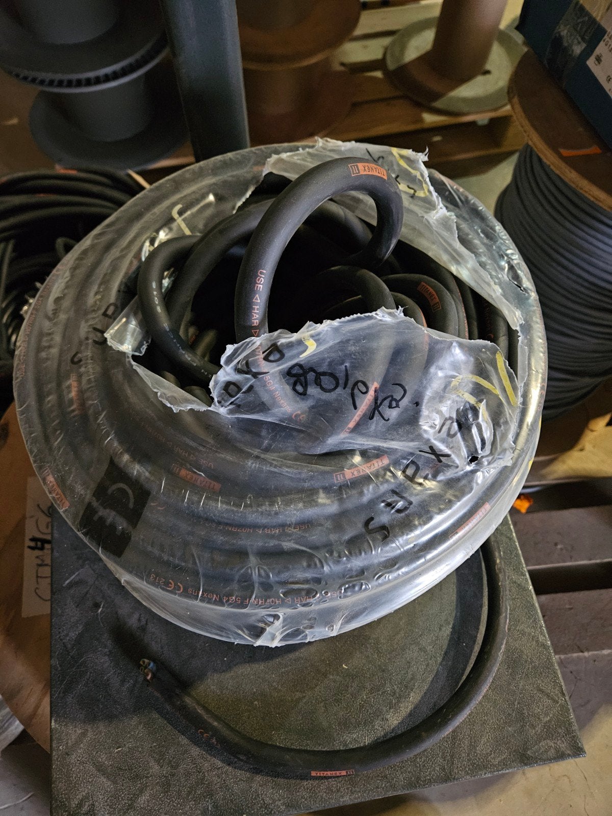 Câble Nexans Titanex H07RN-F 5G4, couronne 40 m, neuf, Enlèvement ou Envoi, Neuf, Câble ou Fil électrique