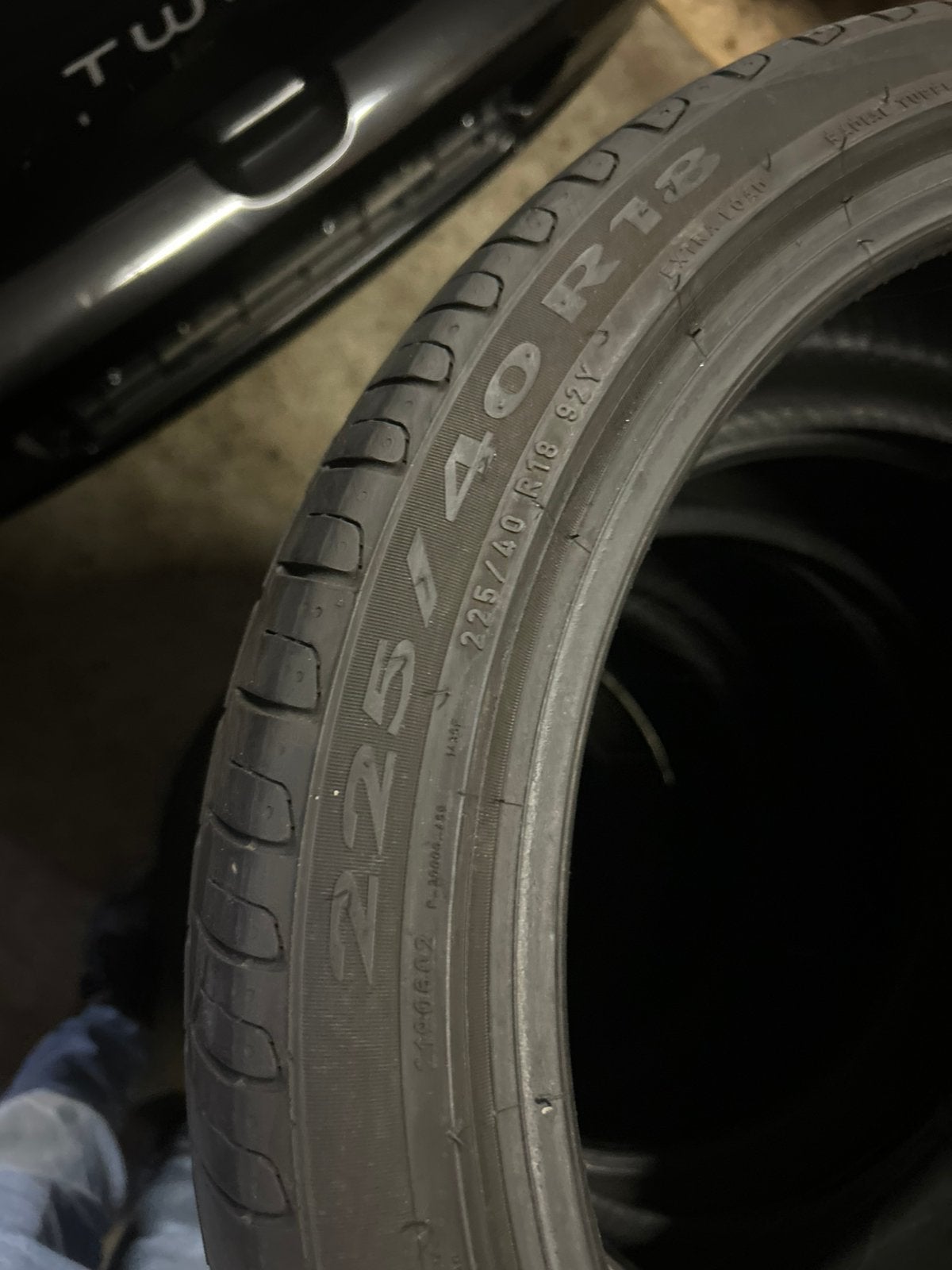 225 40 18, Autos : Pièces & Accessoires, Enlèvement, Pneu(s)