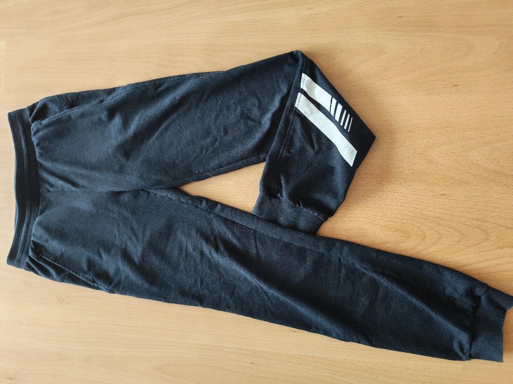 Jogging 152, Enfants & Bébés, Vêtements enfant | Taille 146, Enlèvement, Comme neuf, Pantalon