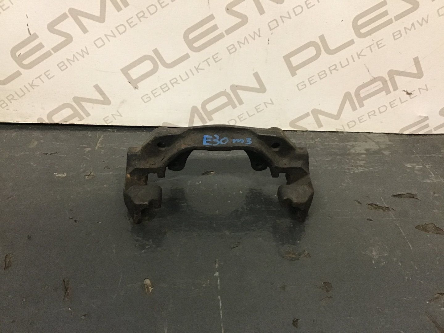 Remklauw bracket/beugel voor BMW E30 M3, -, Utilisé, -, -