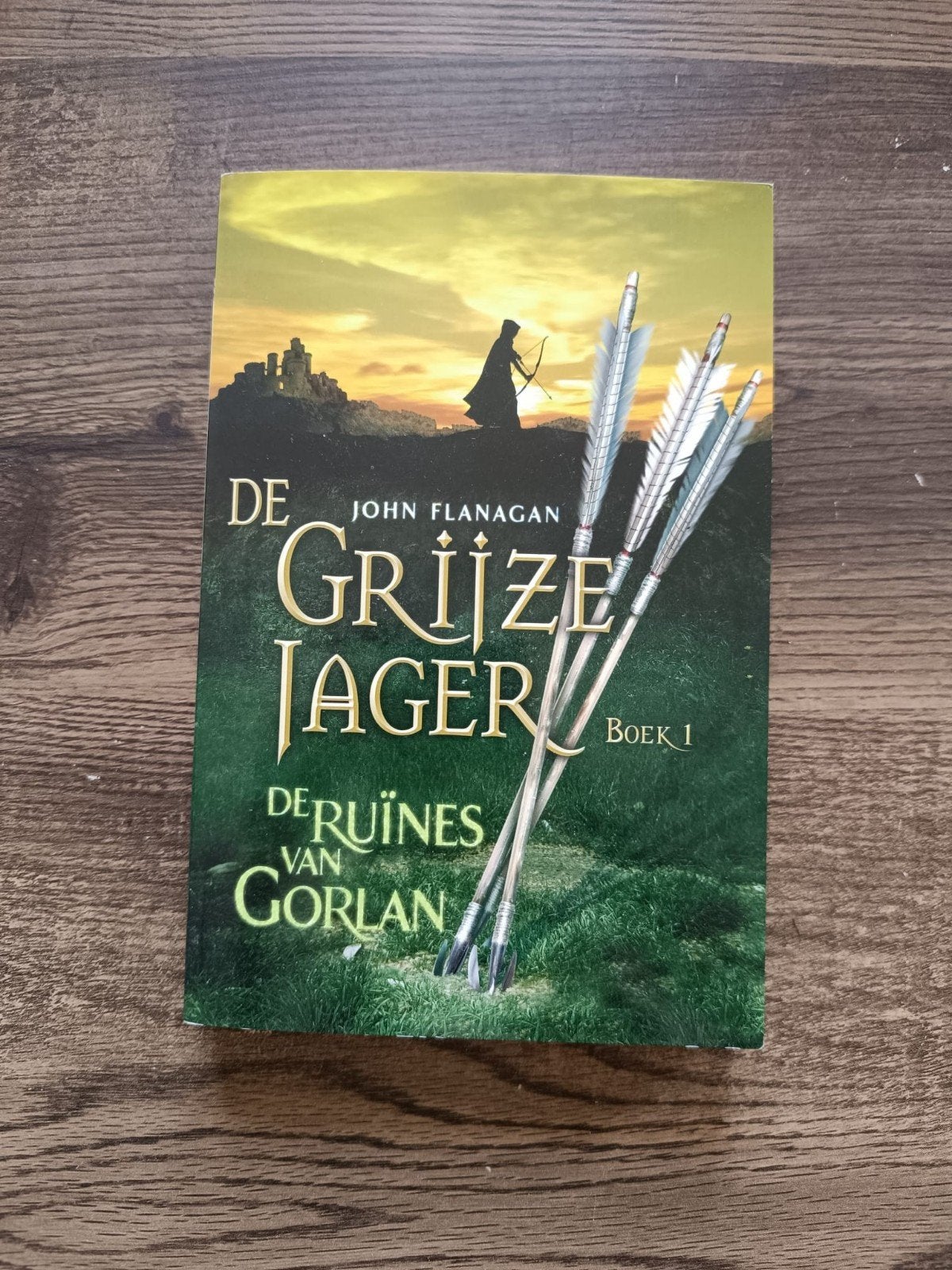 John Flanagan - De Grijze Jager Boek 1, Boeken, Ophalen of Verzenden, Gelezen, John Flanagan