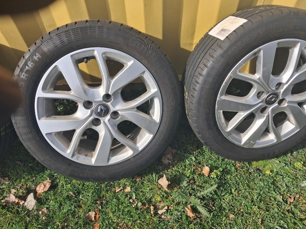 4 Banden renault met velgen origina 110€, Auto-onderdelen, Banden en Velgen, Ophalen of Verzenden, Band(en)