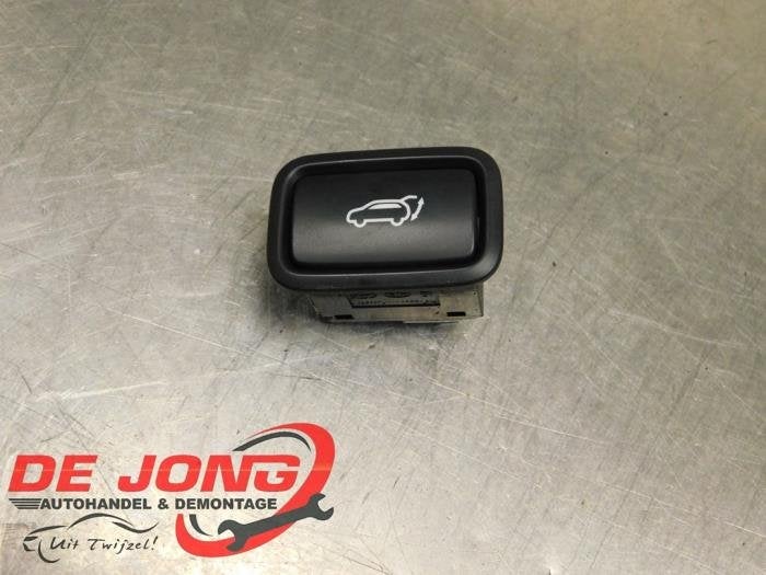 Commutateur hayon d'un Hyundai Tucson, -, 3 mois de garantie, Utilisé, Hyundai