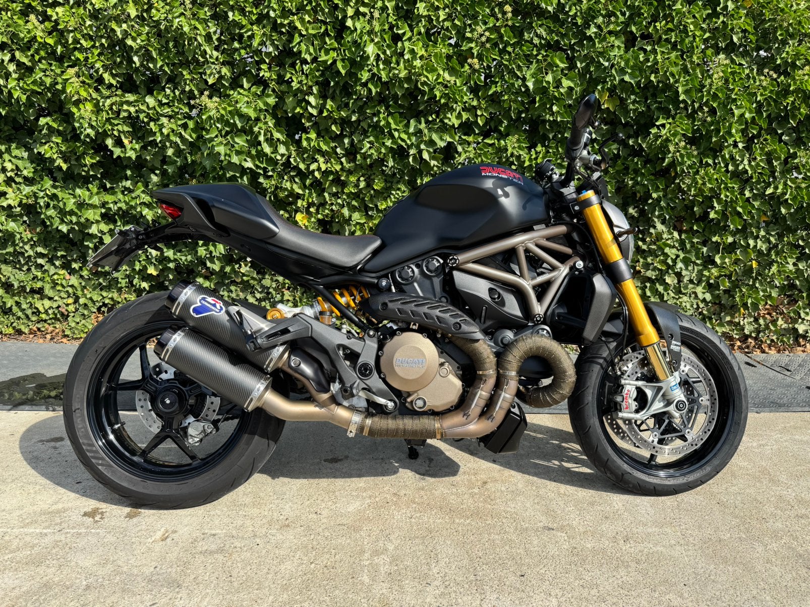 Ducati Monster 1200S, Motoren, 2 cilinders, ABS, 1198 cc, Bedrijf