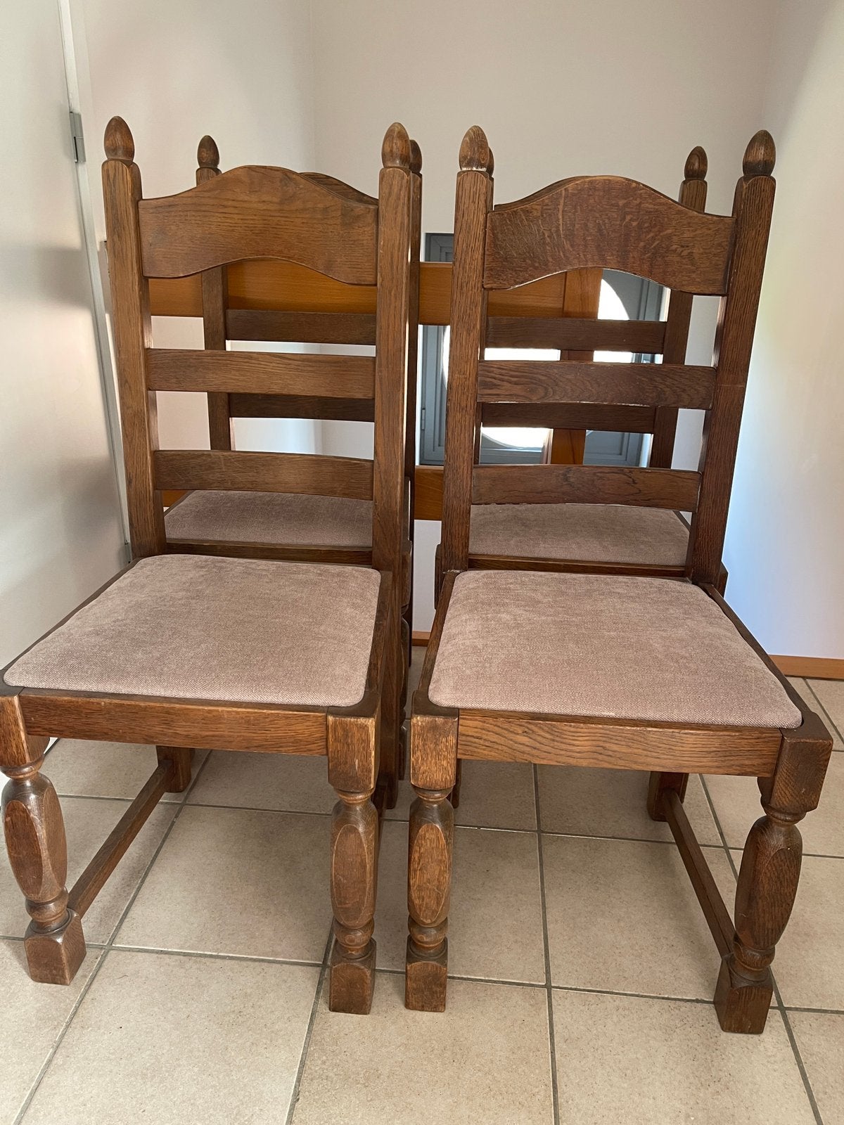 Eetkamerstoelen massief eik, Klassiek., Comme neuf, Brun, Enlèvement