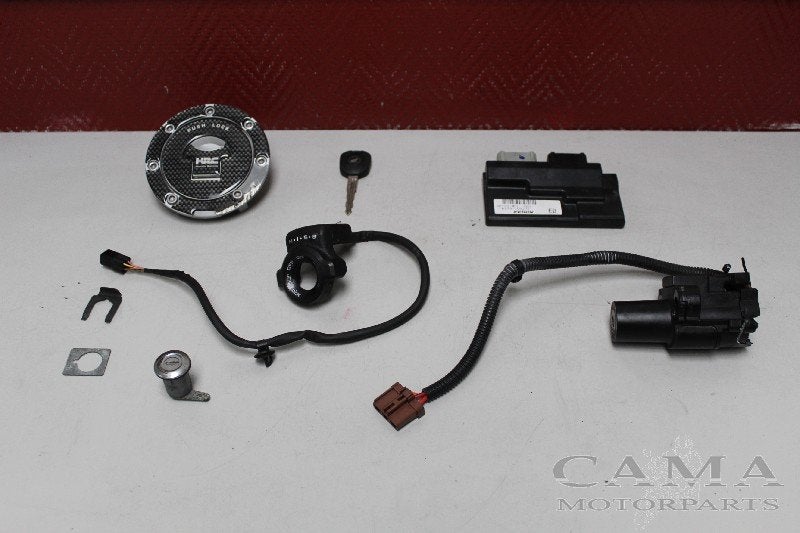 ENSEMBLE DE VERROU ET CYLINDRE DE PORTES Honda, Dhr. S. di Majo, Utilisé, Info@cama-motorparts.nl, P.J. Troelstraweg 8 8
3144 CX  MAASSLUIS, NL