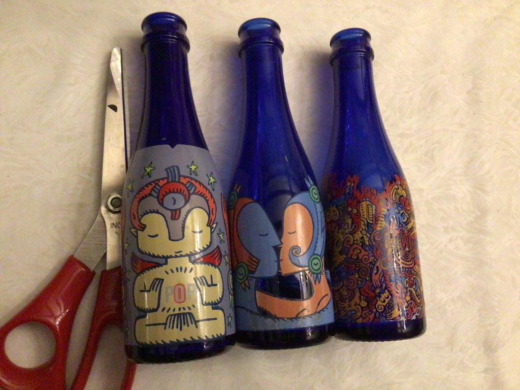 3 œuvres pop art Bonini sur des bouteilles bleues vides, Enlèvement ou Envoi