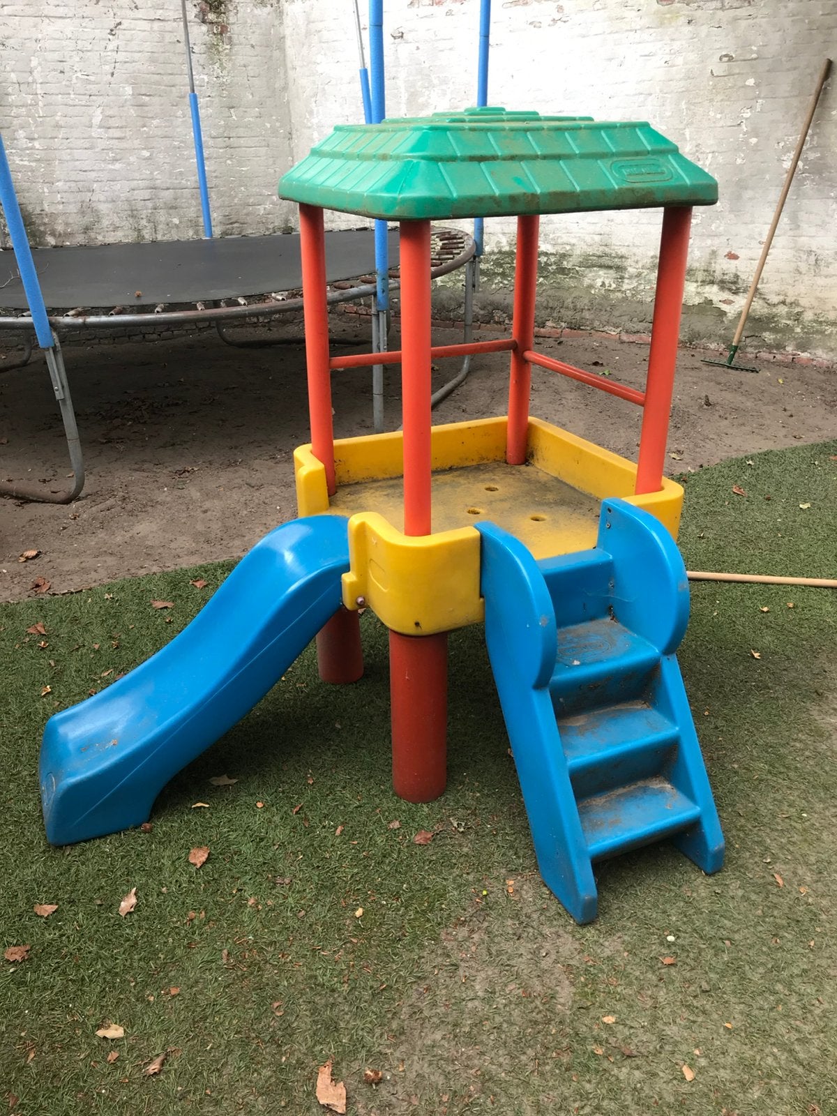 Buitenspeelgoed - glijbaan, Enfants & Bébés, Jouets | Extérieur | Aires de jeux, Enlèvement, Comme neuf, Toboggan