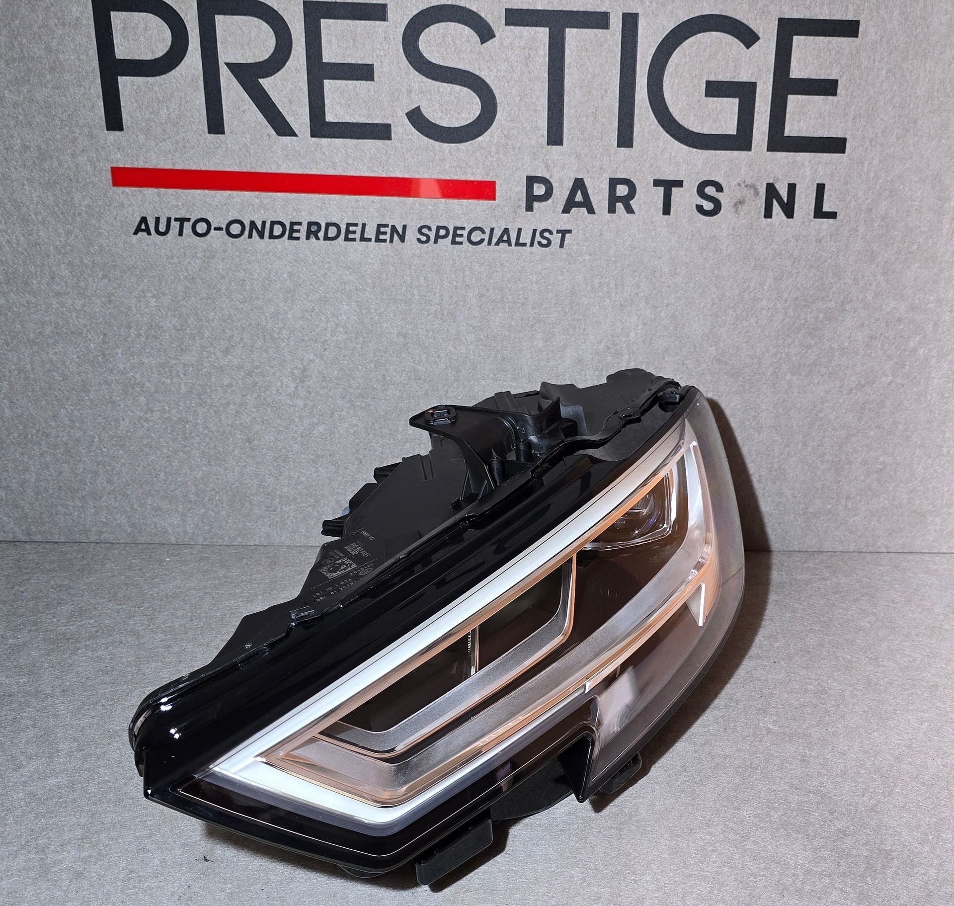 Koplamp Audi A3 8V Facelift S3 E-TRON LED Links 8V0941033C, -, Origine de la pièce connue, Utilisé, -