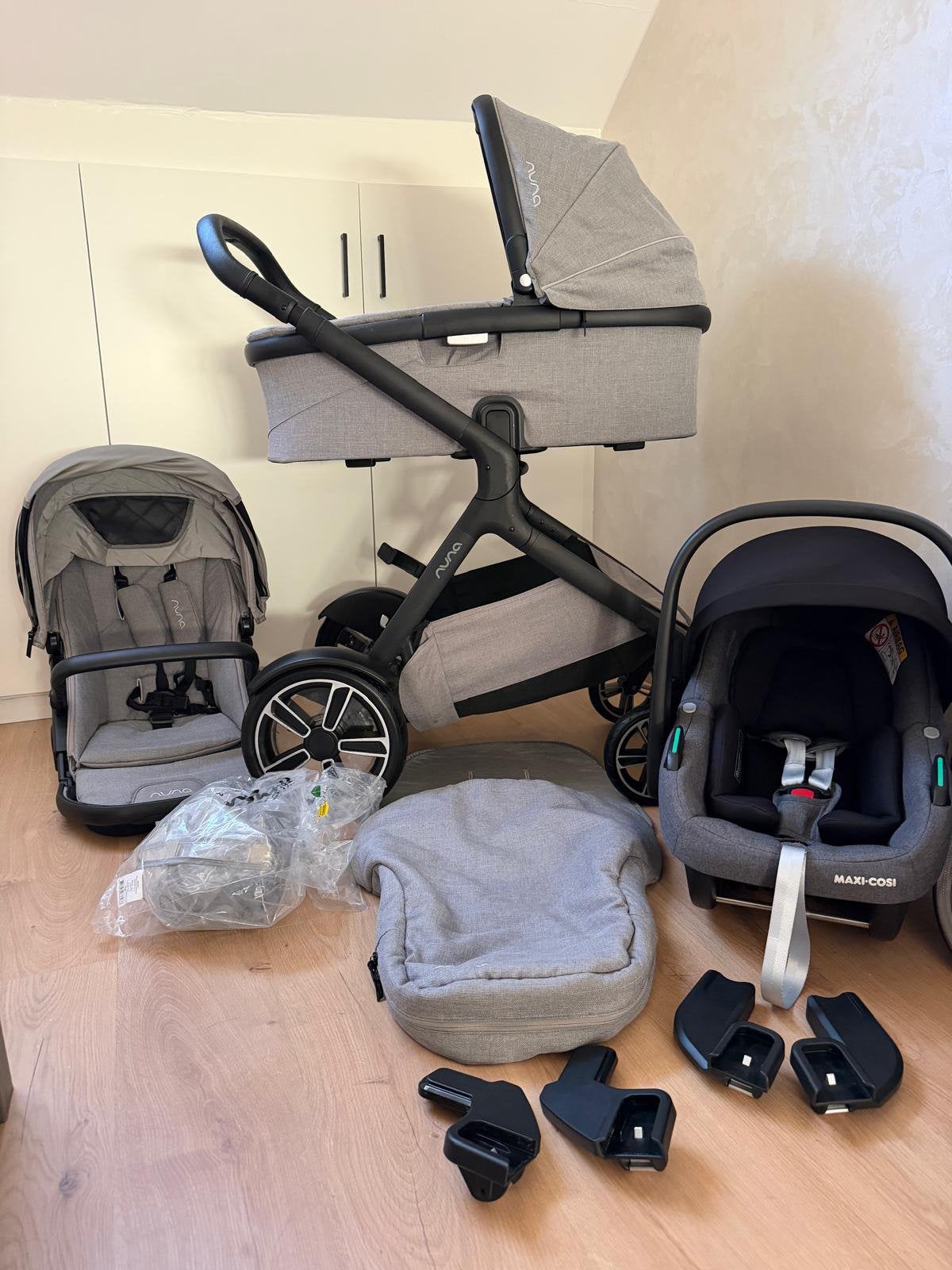 Nuna Demi Grow  Voiture duo et voiture combinée, Enfants & Bébés, Enlèvement, Comme neuf, Poussette, Voiture duo
