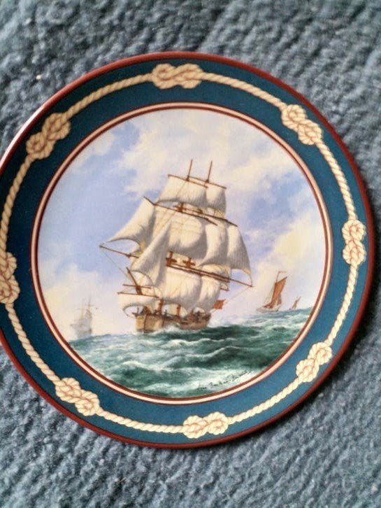 Assiette en porcelaine Royal Doulton, Enlèvement ou Envoi