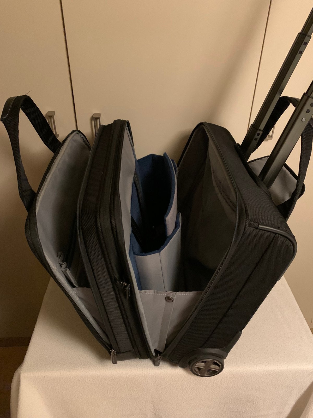 Samsonite laptoptas op wielen. Zwart, waterdicht 46/40/20-25, Handtassen en Accessoires, Koffers, Ophalen, Overige materialen