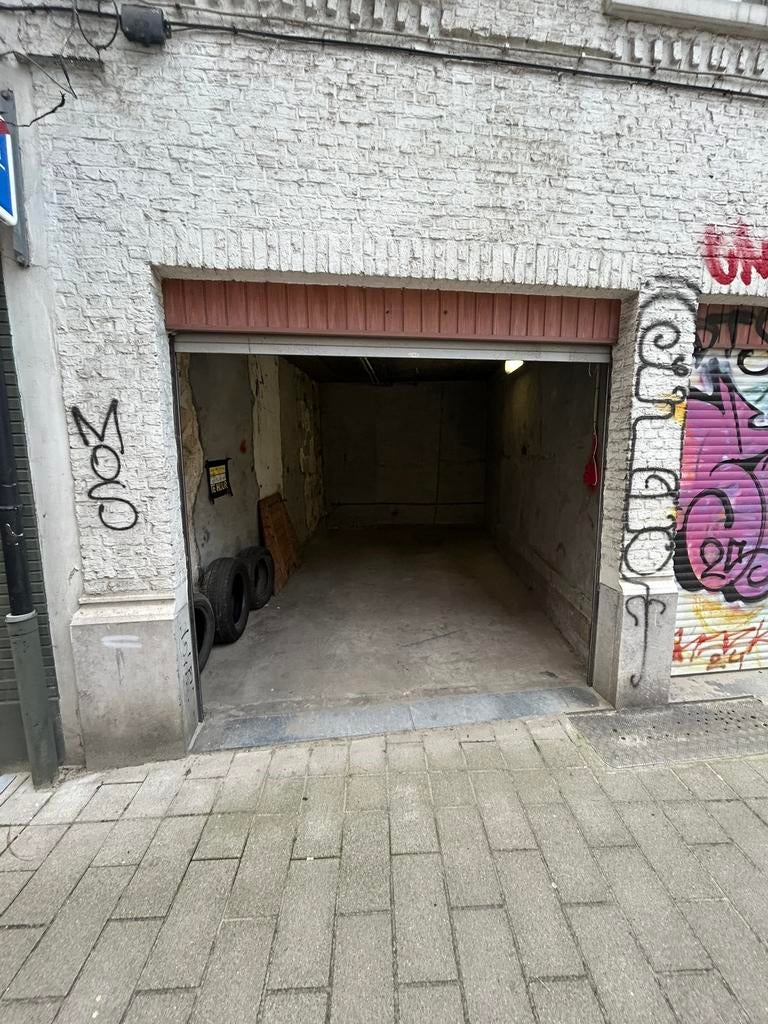 Garagebox Centrum Antwerpen Paardemarkt opslaf