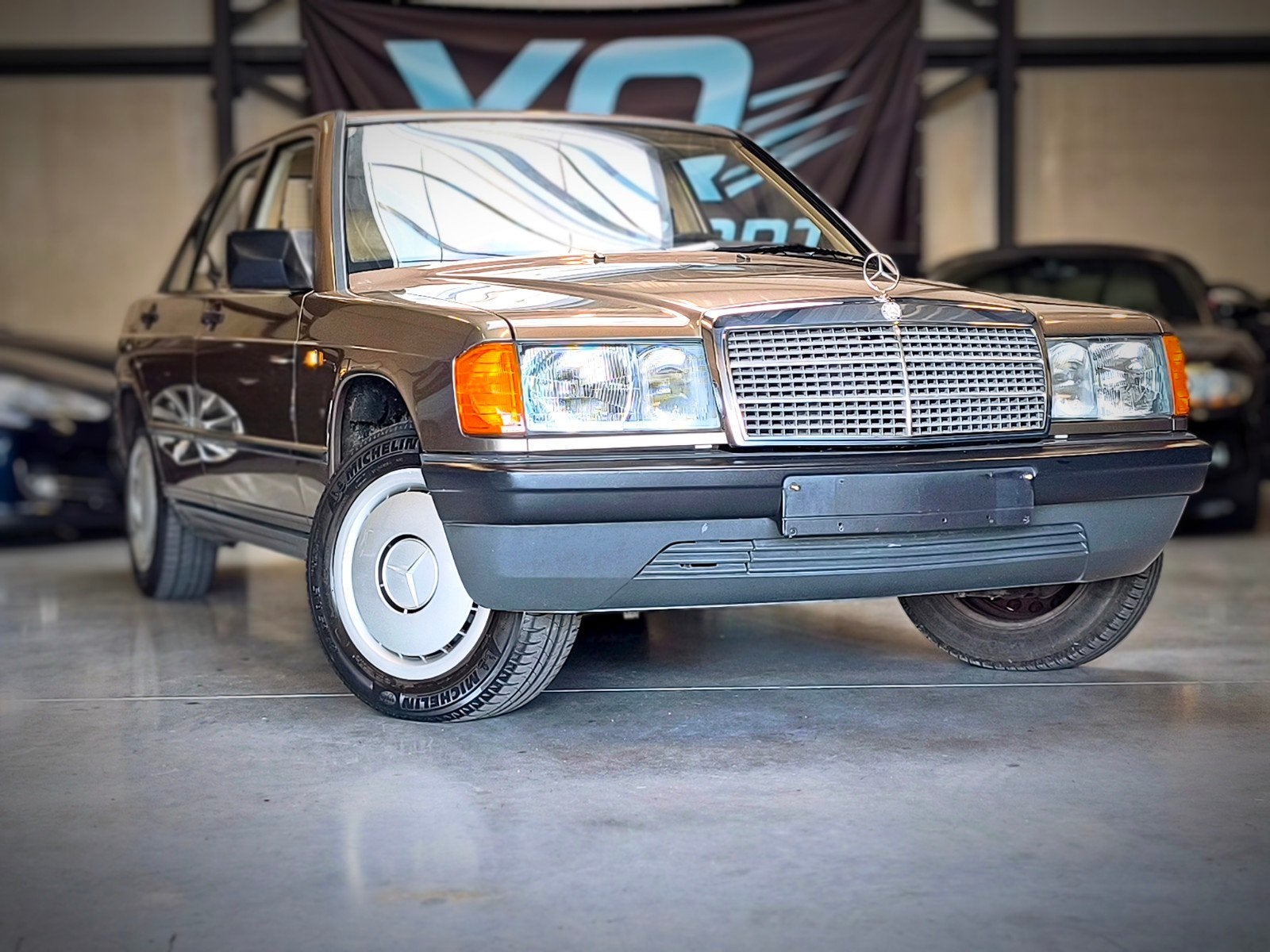 Mercedes-benz 190e 1987 eerste generatie top staat !, Auto's, Bruin, Leder, Bedrijf, Handgeschakeld