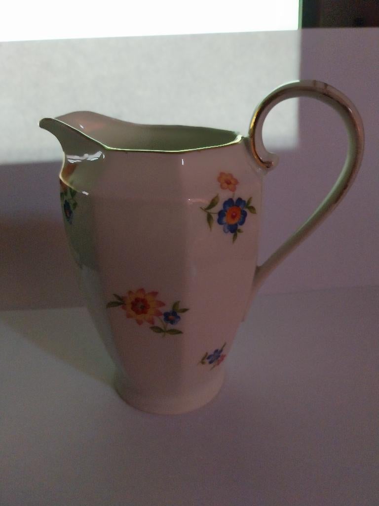 VINTAGE POT A LAIT  DE  LA FABRIQUE BLOCH DE 1918 DECORE OR, Enlèvement ou Envoi, Comme neuf, Porcelaine