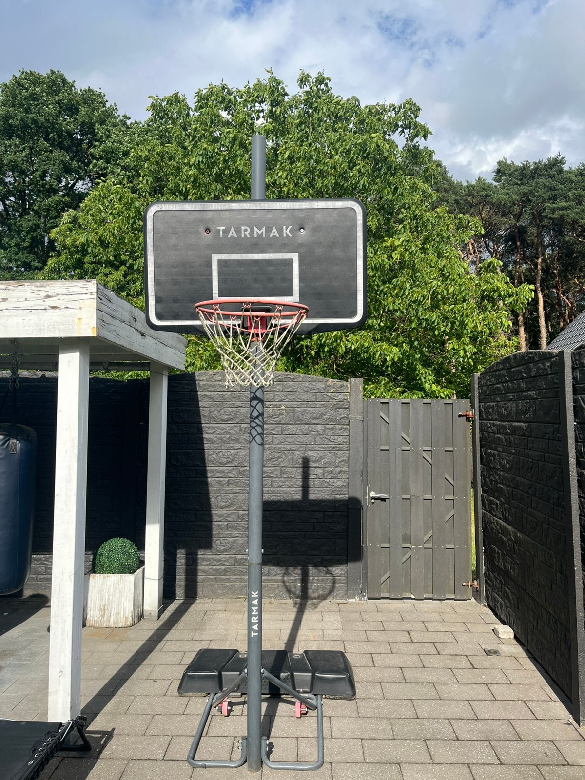 TARMAK basketbalring, Enlèvement, Utilisé