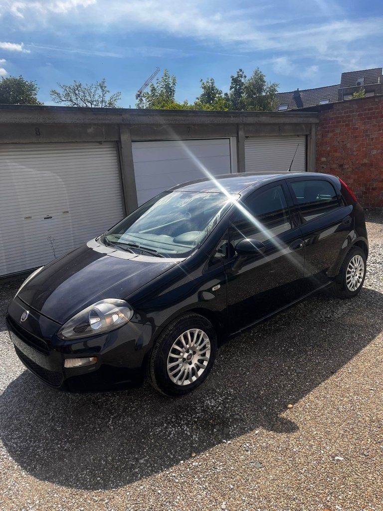 Fiat Punto 1.2 2017, Auto's, Stof, Zwart, 5 deurs, Particulier
