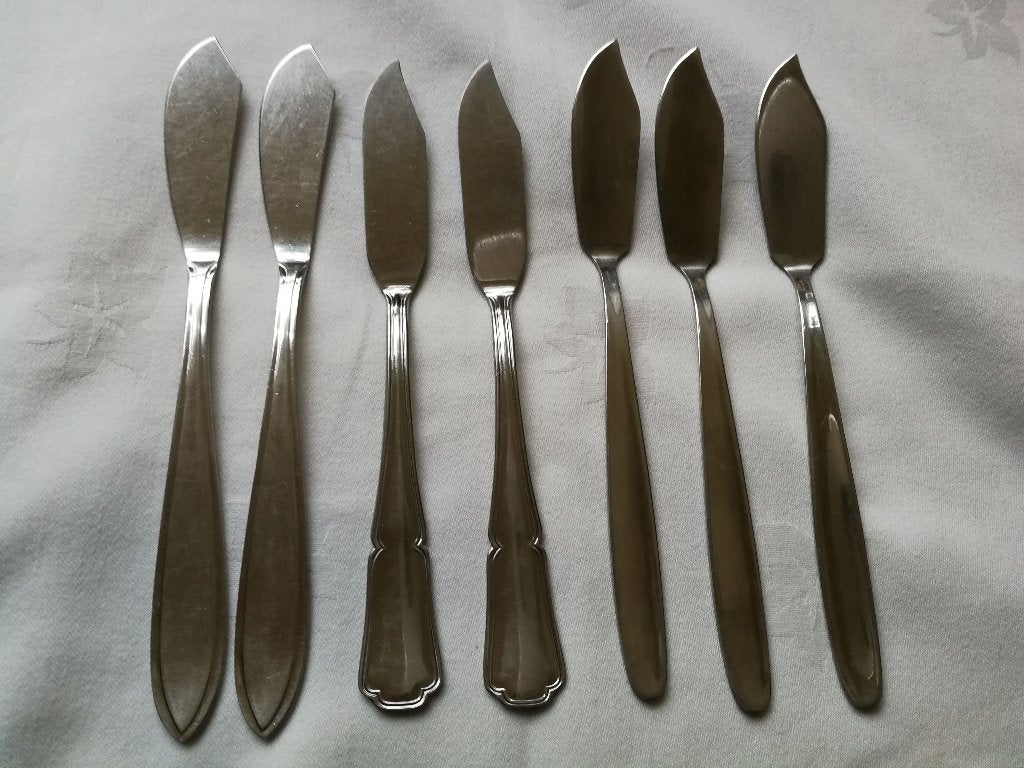 7 vismessen uit verschillende sets - Eternum - Verbeelen., Huis en Inrichting, Gebruikt, Los bestek, Ophalen of Verzenden, Inox of Chroom