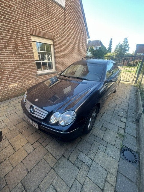 Mercedes CLK 200 CGi 170 pk, Achterwielaandrijving, Zwart, 4 cilinders, 1796 cc