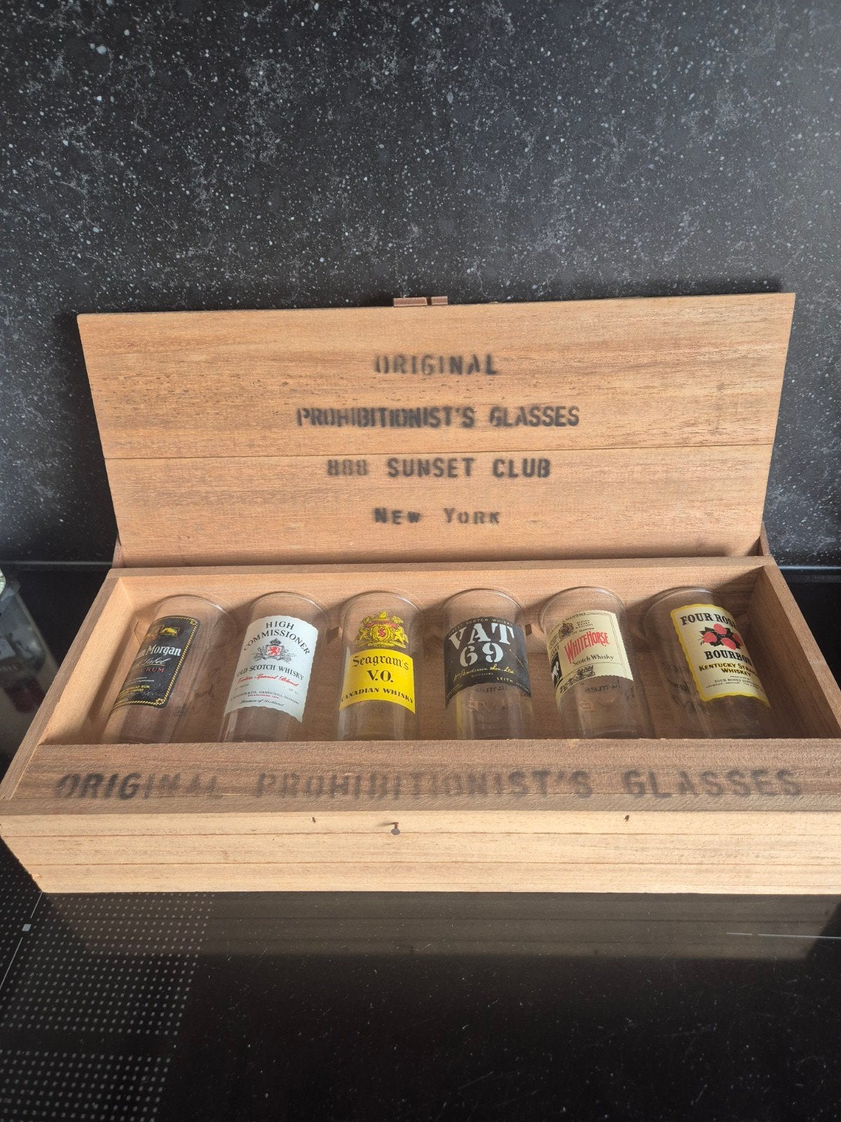 oud kist met 6 whisky glazen, Ophalen of Verzenden, Zo goed als nieuw, Noord-Amerika, Vol