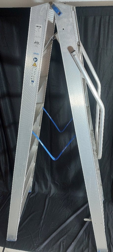 SOLIDE DT08 dubbele trapladder 2x8 met klapbare beugel, Doe-het-zelf en Bouw, Ophalen, Zo goed als nieuw, Ladder, Opvouwbaar of Inschuifbaar