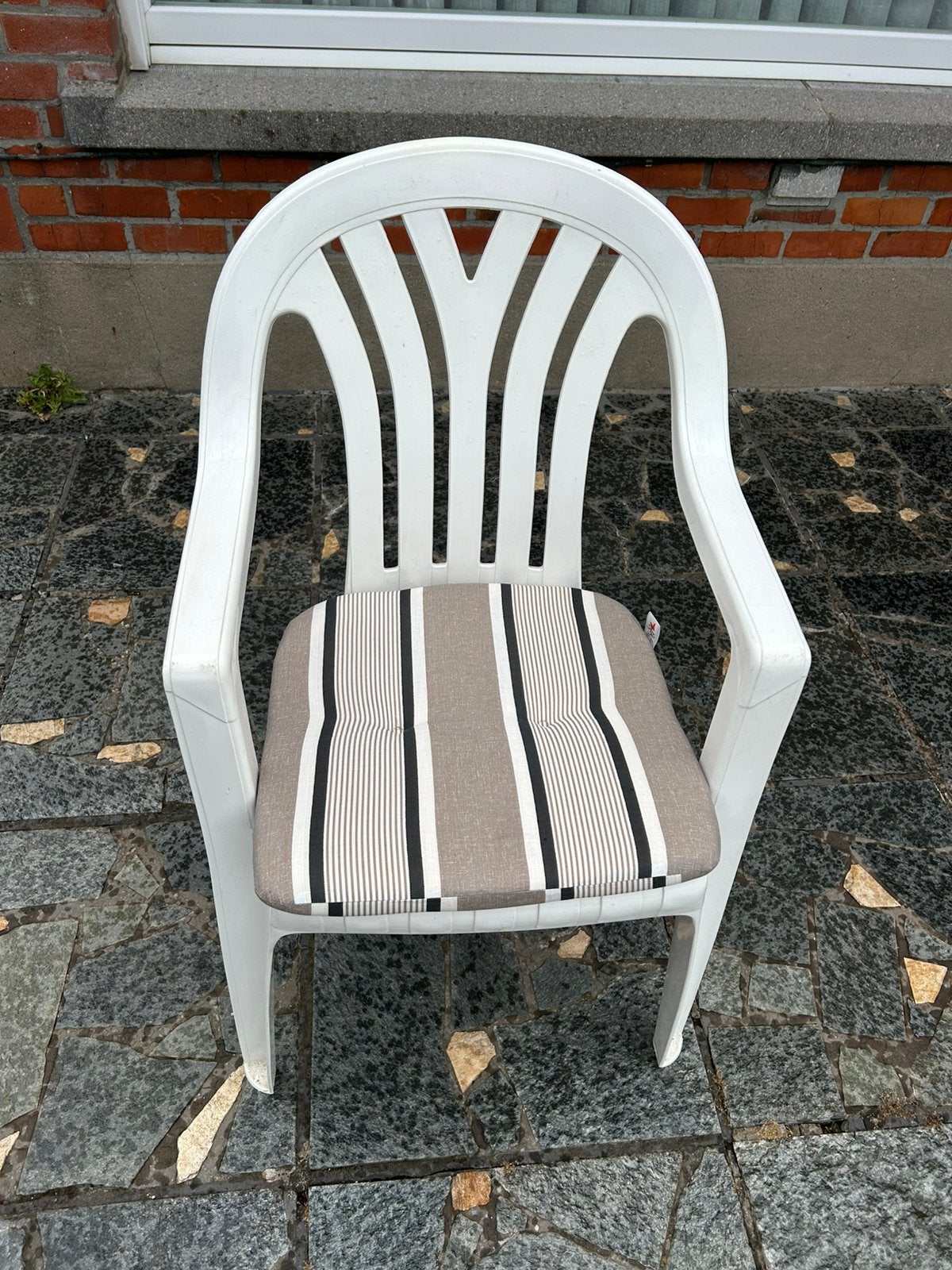 6 tuinstoelen met kussen te koop, Ophalen, Zo goed als nieuw, Plastic, Stapelbaar