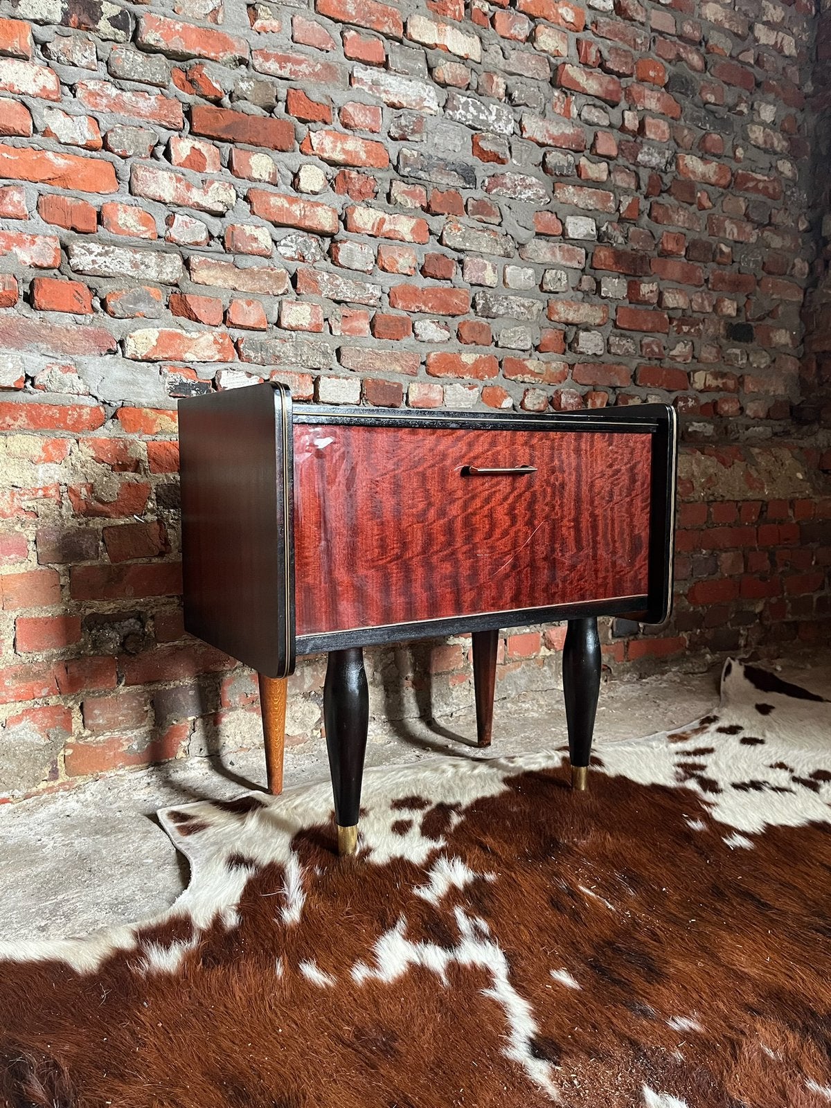 2 vintage midcentury nachtkastjes, Comme neuf, Enlèvement, Bois, 45 à 65 cm