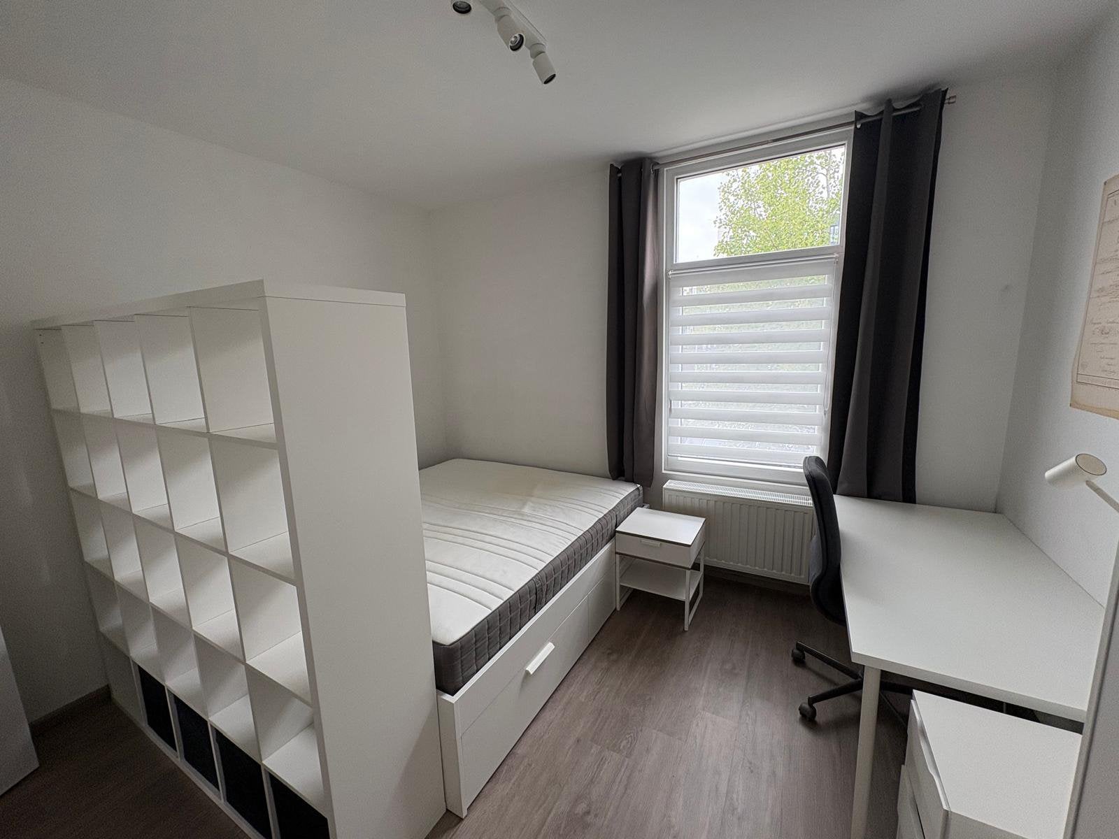 Boekenkast kallax wit, af te halen in Gent, Huis en Inrichting, Ophalen