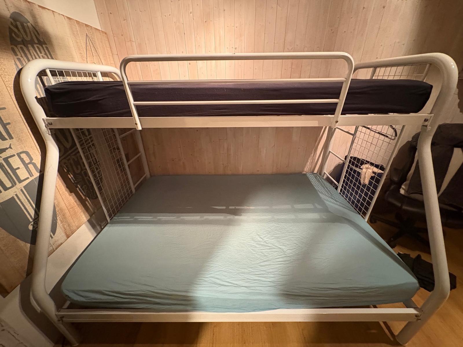 Hoogslaper 140x 200 cm (onder) 90x200 (boven€, Ophalen, Hoogslaper, 160 tot 180 cm, 140 cm