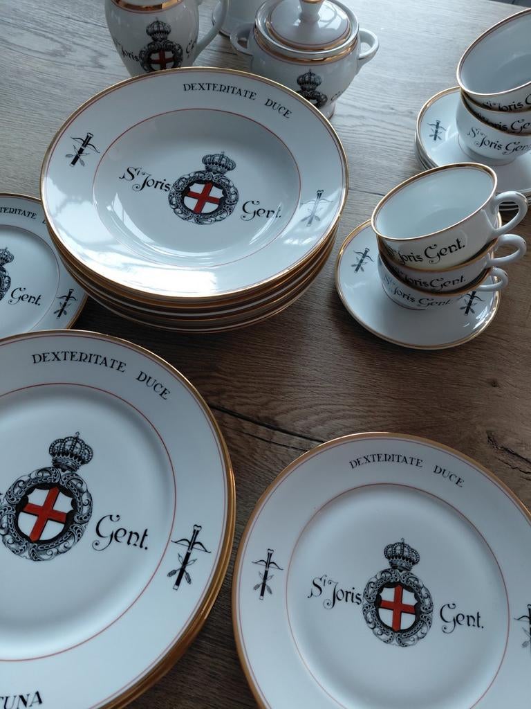 Koninklijke Souvereine Hoofdgilde Sint-Joris Gent, Verzamelen, Ophalen