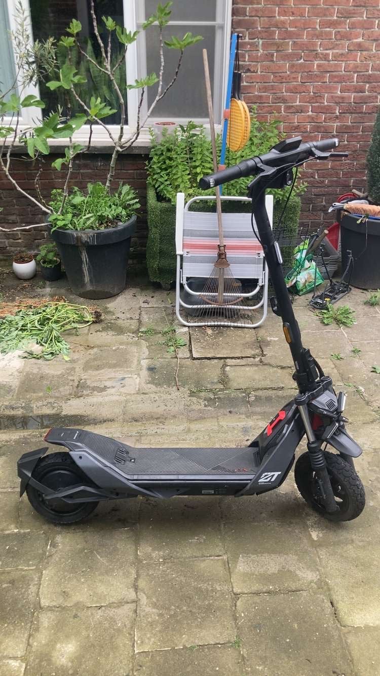 Ninebot segway zt3 pro, Vélos & Vélomoteurs, Enlèvement, Neuf, Step électrique (E-scooter)