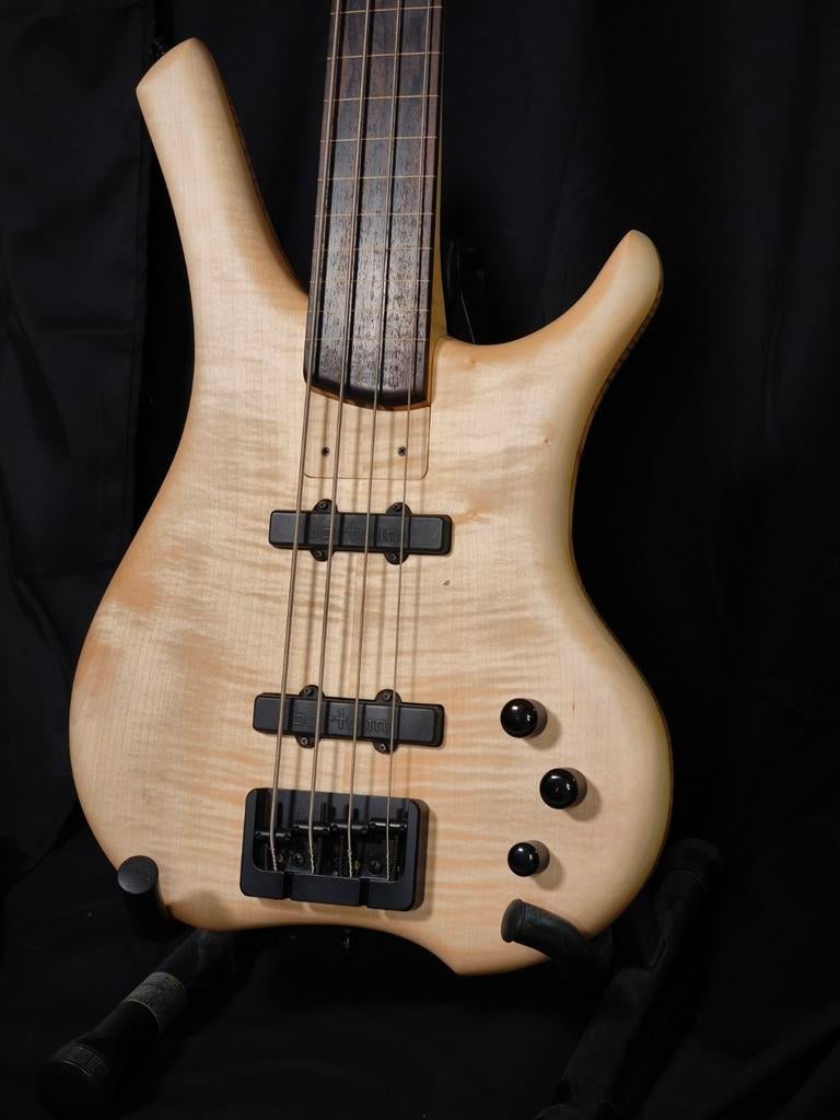 Elwray Basses FM4, Musique & Instruments, Enlèvement, Comme neuf, Électrique, Fretless