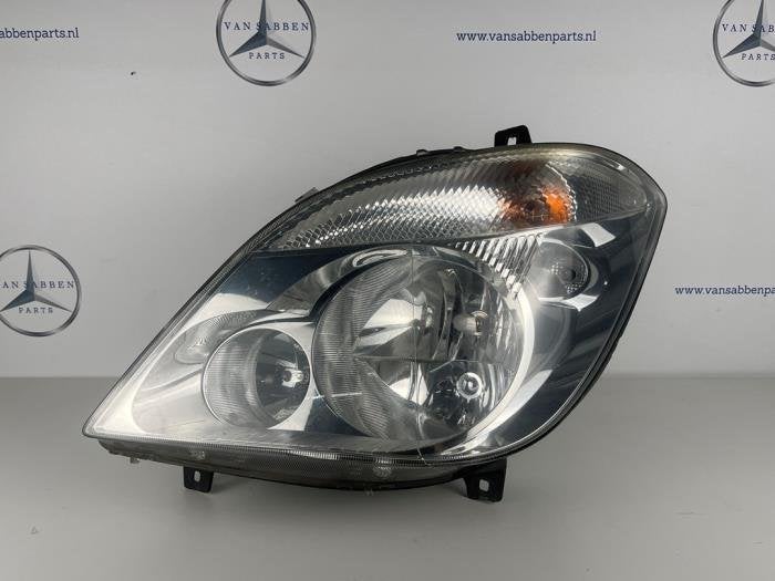 Phare gauche d'un Mercedes Sprinter, -, 3 mois de garantie, Utilisé, -