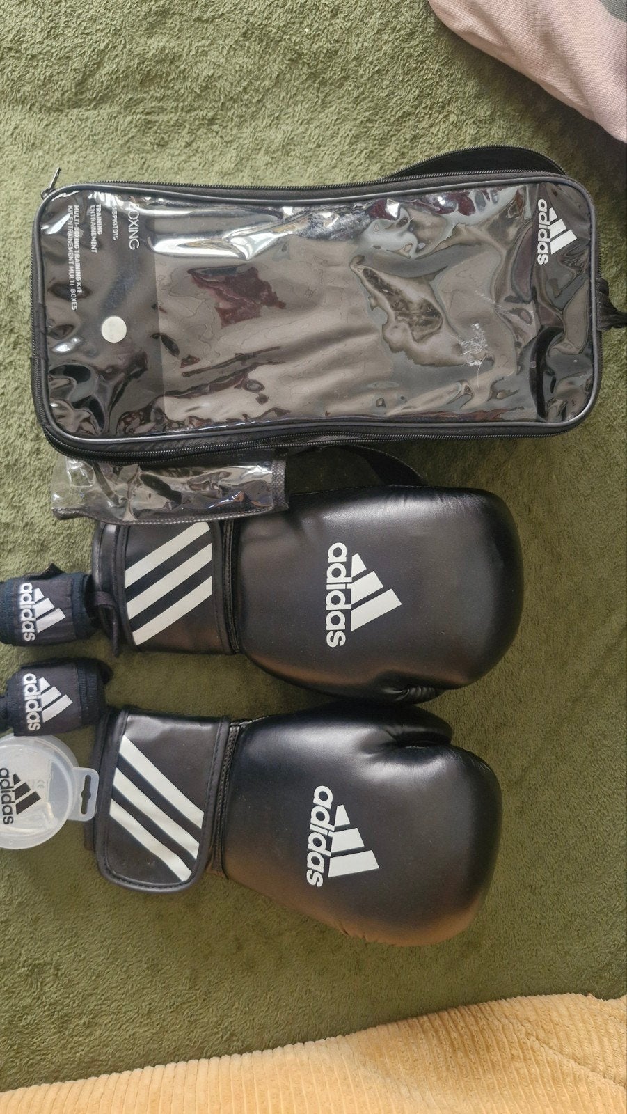 Adidas-bokshandschoenen, Sports & Fitness, Boxe, Enlèvement ou Envoi, Gants de boxe
