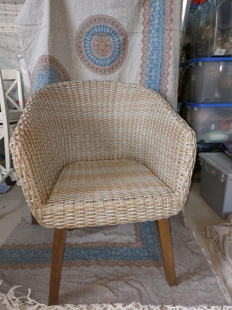 6 tuinstoelen, Enlèvement
